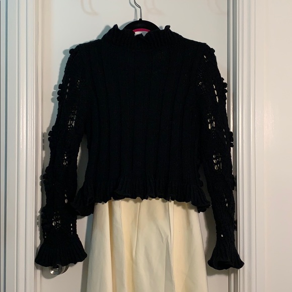 Hand knit wool jacket. Very  nice shape when wear. - Picture 3 of 8